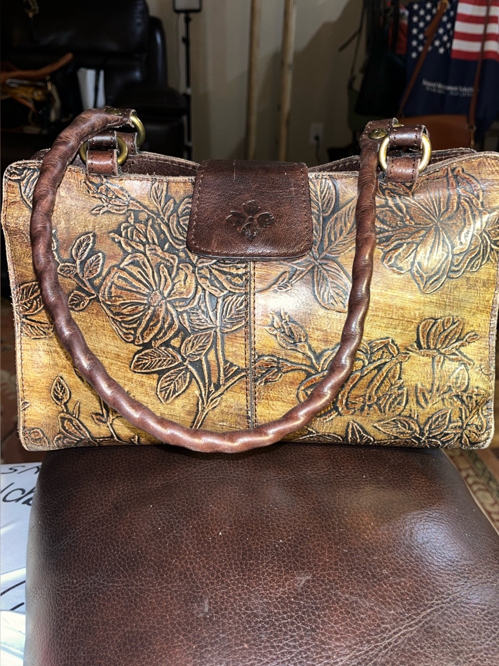 EUC Patricia Nash Rienzo Embossed Leather Bark Leaves Handbag